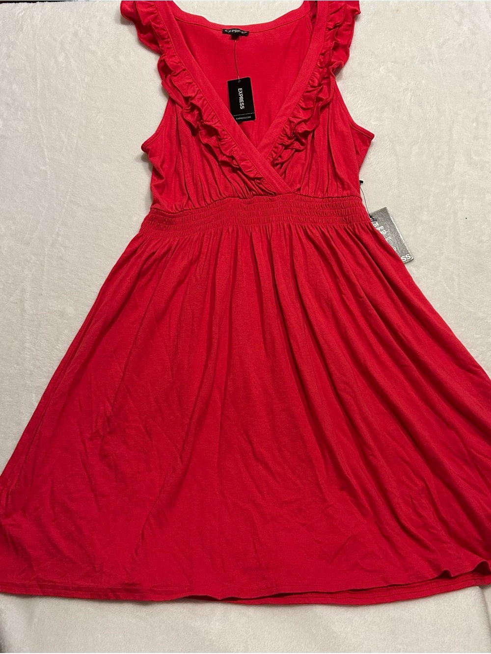 Express Red Sleeveless M V-Neck Ruffle Mini Dress, Knee Length, Stretch NWT